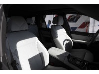 2025 BMW X5 xDrive50e 3.0L I6 AWD 8-Speed Automatic EXTERIOR - CARBON BLACK METALLIC INTERIOR - SILV... (image 9)