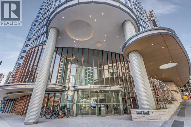 540 320 GRANVILLE STREET Vancouver, British Columbia in Commercial & Office Space for Sale in Vancouver - Image 3