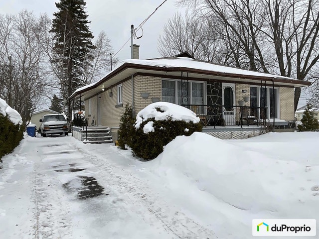 $259,500 - Bungalow for sale in St-Bruno — photo 1
