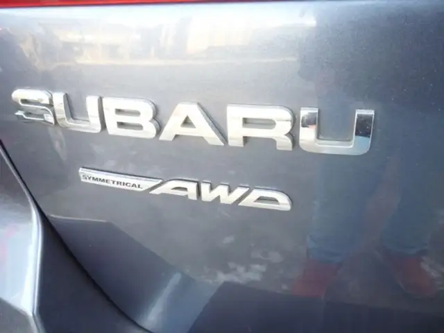 2014 Subaru Outback 4dr Wgn H4 Auto 2.5i Premium in Cars & Trucks in Calgary - Image 27