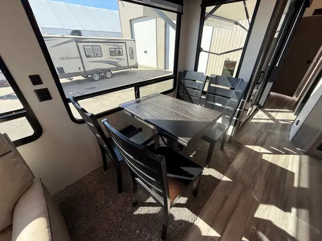 2022 Forest River Cedar Creek Cottage 40CDL in Travel Trailers & Campers in St. Albert - Image 18