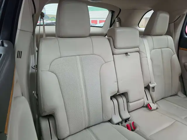 2012 Lincoln MKT 7 Passanger AWD5687956519426662423