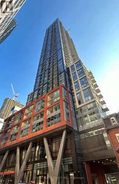 3812 - 108 PETER STREET Toronto (Waterfront Communities), Ontari
