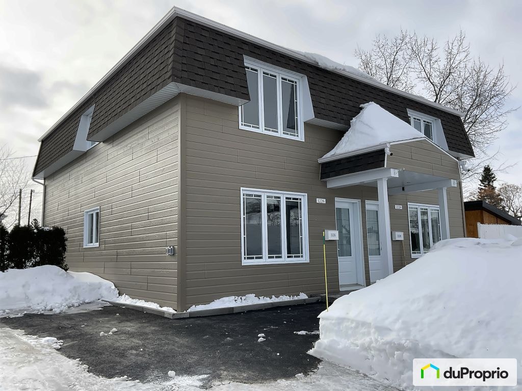 $539,000 - Duplex for sale in Chicoutimi (Chicoutimi) — photo 1
