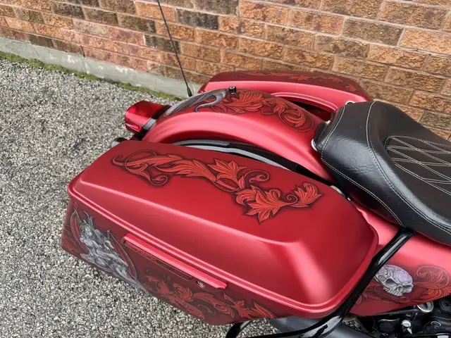 2019 Harley-Davidson Street Glide Special **CUSTOM PAINT** **CAN in Sport Touring in Markham / York Region - Image 19