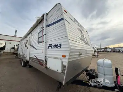 Double Slide Travel Trailer, Rear Slideout w/Bunk Beds, Computer Desk, Closet, Rear Corner Bath w/Tu...