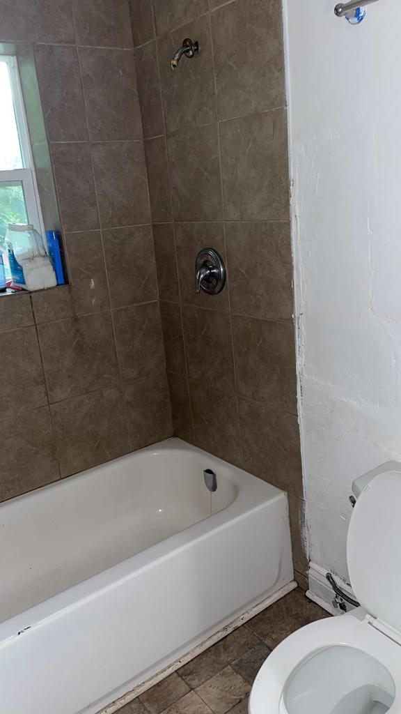 ROOMS RENT BURLINGTON st, hamilton 500 FOR ODSP,STUDENTS,RETIRED Room