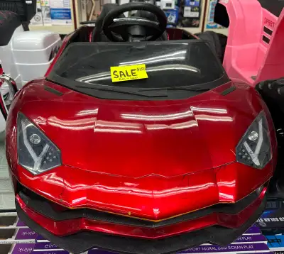 Sleek Lamborghini-inspired design Working lights and sounds Steering wheel and foot pedal for a real...