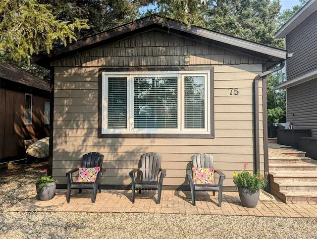 75 Fourth Street S Clear Lake, Manitoba in Houses for Sale in Winnipeg - Image 2
