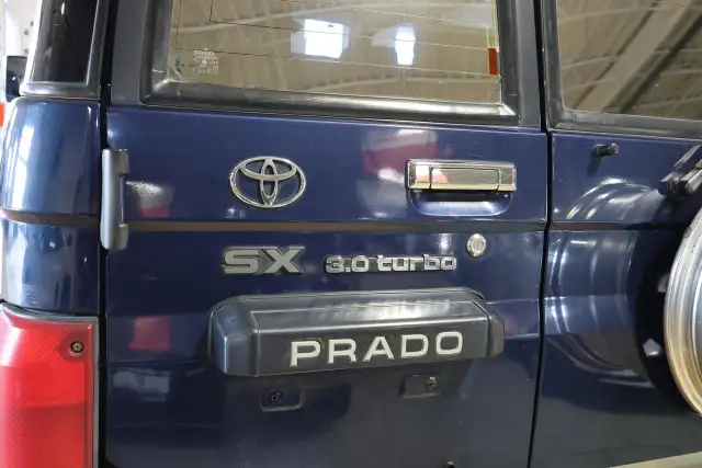 1995 Toyota Land Cruiser PRADO SX AUTO - 3.0L TURBO DIESEL in Cars & Trucks in Barrie - Image 7