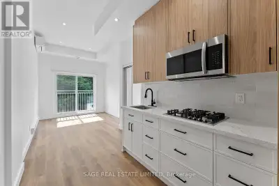 203 - 2219 DUNDAS STREET W Toronto (High Park-Swansea), Ontario