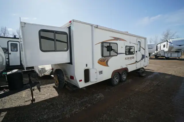 2012 Forest River Surveyor 235RKS Base in Travel Trailers & Campers in Stratford - Image 4