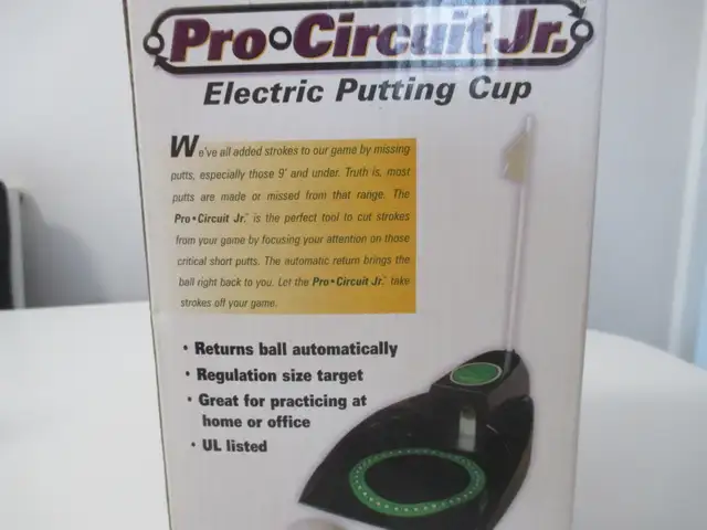 Electric Putting Cup in Golf in Winnipeg - Image 2