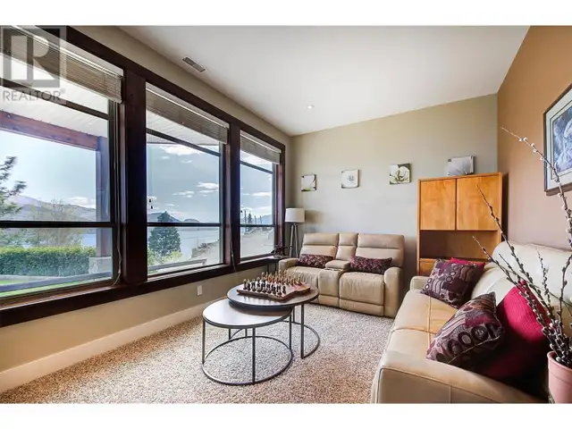 5824 Columbia Avenue Peachland, British Columbia in Houses for Sale in Penticton - Image 14