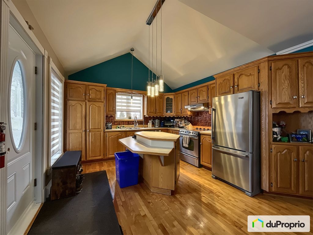 $380,000 - 1 1/2 Storey for sale in Roberval — photo 2