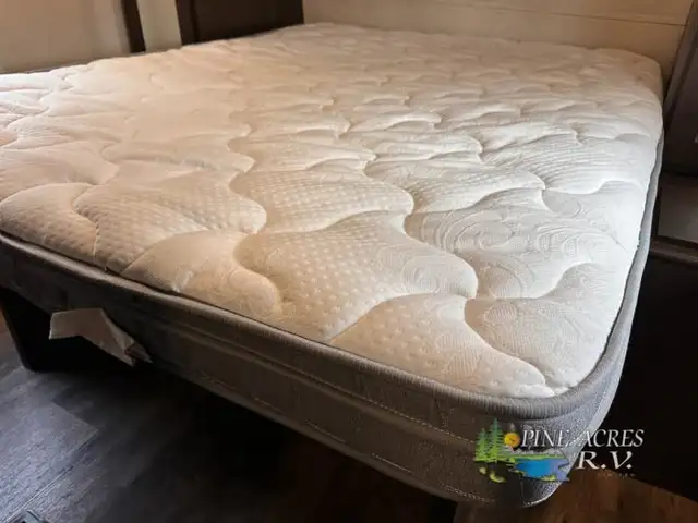 2019 Forest River RV Salem 32BHDS Bunk Room & 2 Slides in Travel Trailers & Campers in Moncton - Image 31