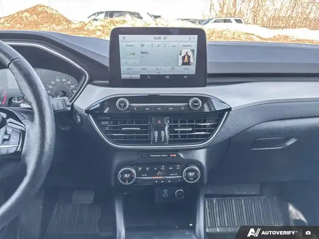 2021 Ford Escape SE | AWD | HEATED SEATS & STEERING | CARPLAY in Cars & Trucks in Edmonton - Image 18