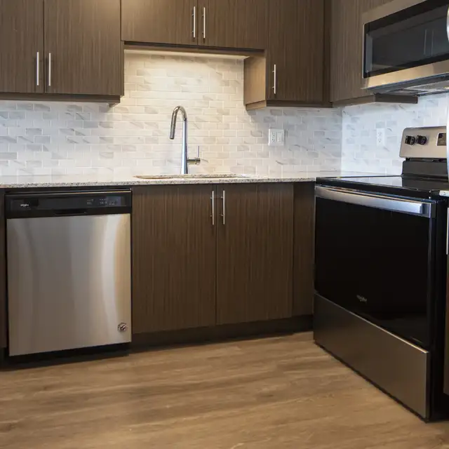 AMAZING 1 BED + DEN AVAILABLE in Long Term Rentals in City of Halifax - Image 4