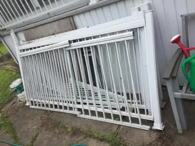 Rampes d'aluminium blanches, View more