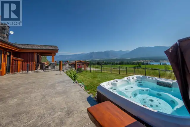 2175 WESTSIDE Road Invermere, British Columbia in Houses for Sale in Revelstoke - Image 20