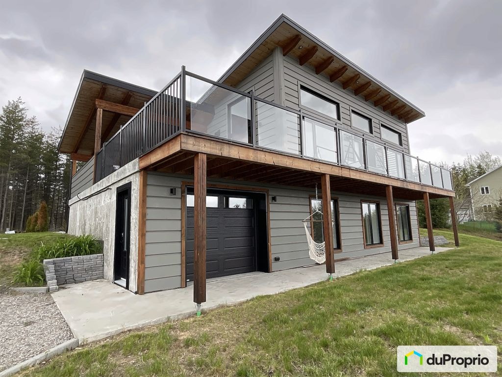 $649,999 - Cottage for sale in Dolbeau-Mistassini — photo 1
