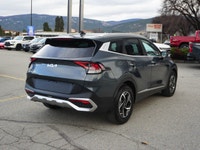 2025 Kia Sportage LX FWD Practical, efficient, and ready for everyday driving this 2025 Kia Sportage... (image 4)