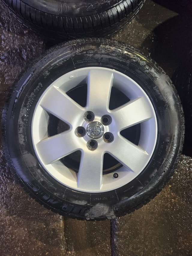 195 65 15 RIMS AND TIRES ALL SEASON TOYOTA COROLLA LE Tires
