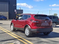 Come see this certified 2023 Nissan Qashqai SV AWD | Heated Seats + Steering | Remote Start | Intell... (image 2)