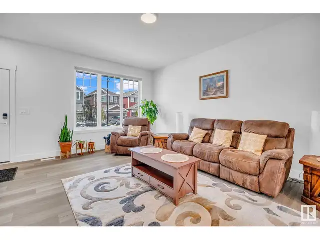 16731 30 AV SW Edmonton, Alberta62864392756227122