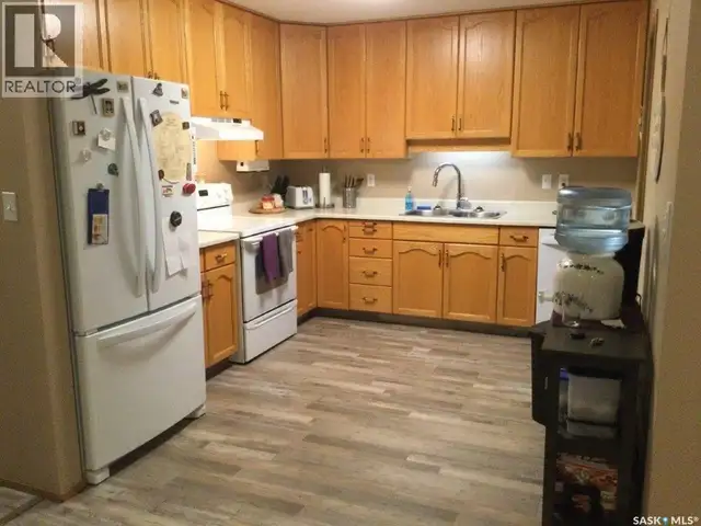 301 116 2nd AVENUE W Kindersley, Saskatchewan in Condos for Sale in Saskatoon - Image 13