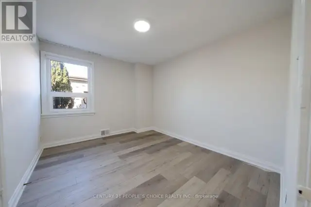 MAIN - 2510 DONNAVALE DRIVE Mississauga (Cooksville), Ontario in Long Term Rentals in Mississauga / Peel Region - Image 13