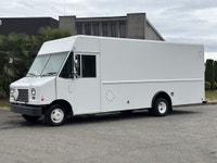 2018 Ford E-450 Jump Seat Automatic Locks Backup Camera Fan Heat Dual Fuel Cargo Light $39,910 + $99... (image 4)
