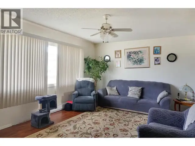 5 GREBE STREET Kitimat, British Columbia in Houses for Sale in Kitimat - Image 3