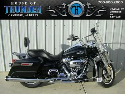 2017 Harley-Davidson Road King With this timeless combination of style and touring function you dont...