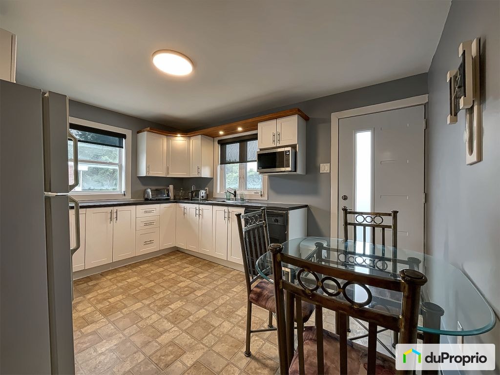 $825,000 - Triplex for sale in Brossard — photo 2