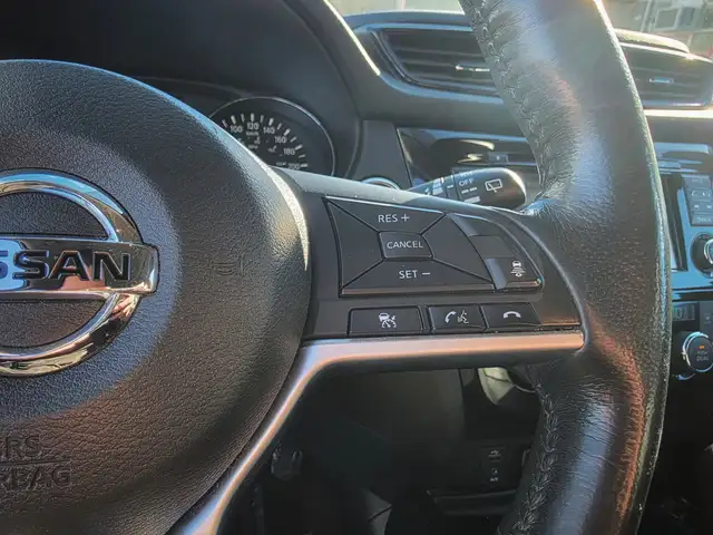 2017 Nissan Rogue SL in Cars & Trucks in Richmond - Image 18
