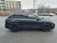 R-Line Black Edition 4Motioin All Wheel Drive Leather Interior Panoramic Sunroof Digital Cockpit App... (image 5)