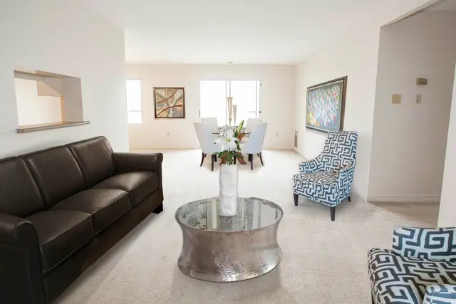 Beaverbrook Towers II - Pinetree Apartment for Rent in Long Term Rentals in London - Image 11