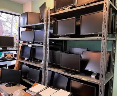 Dell/Lenovo/Acer/HP/ViewSonic 22" Computer Monitors For Sale, View more