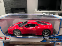 1/18 diecast Maisto Ferrari 458 spéciale red/strips new