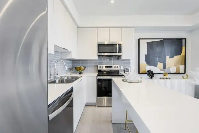 45 Railroad - 3 Bedroom Apartment for Rent in Long Term Rentals in Mississauga / Peel Region - Image 5