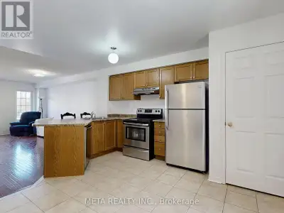 84 ODOARDO DI SANTO CIRCLE Toronto (Downsview-Roding-CFB), Ontar