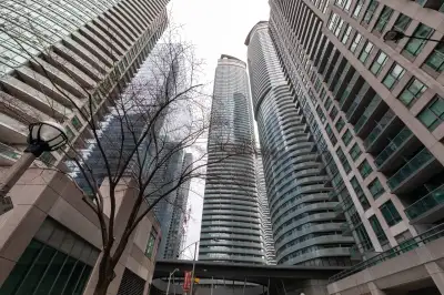 Beautiful 1 + Den For Rent at Ice Condos!  Parking Included!