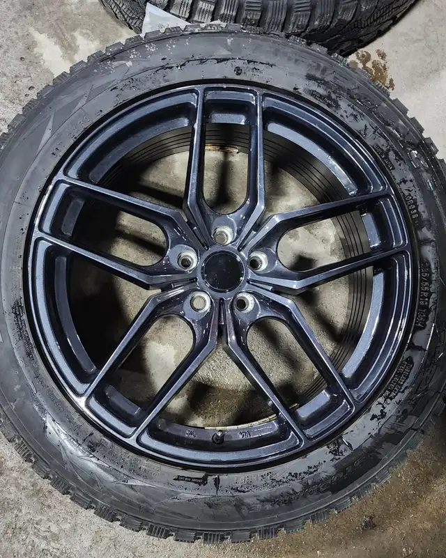 19inch Volvo XC90/XC60 Winter Tire Kit 235/55/19 Toyo G3-Ice in Tires & Rims in Markham / York Region - Image 6