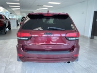 The 2021 Jeep Grand Cherokee Altitude V6 is a stylish and capable midsize SUV that combines legendar... (image 3)