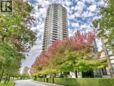 Welcome to this stunning 3-bedroom, 2-bathroom home on the 28th floor of a concrete high-rise in the...