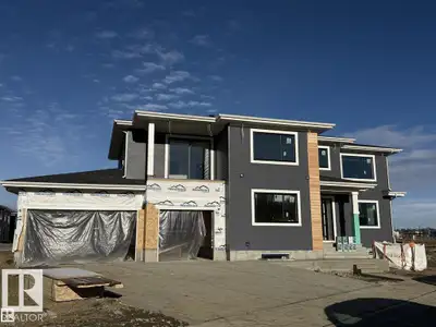 7267 SQFT CORNER LOT. 931 SQFT TRIPLE CAR GARAGE. 1041 SQFT TRIPLE CAR DRIVEWAY. 5 CAR PARKING OPTIO...