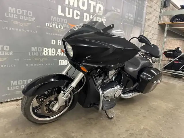 2013 Victory Motorcycles Cross Country ABS in Street, Cruisers & Choppers in Drummondville - Image 8