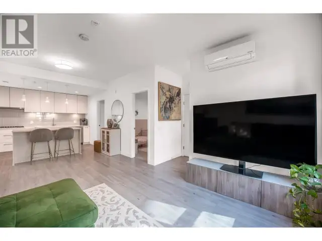 136 2035 GLENAIRE DRIVE North Vancouver, British Columbia62863311909505124