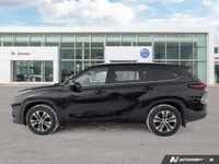 * All-wheel drive (AWD) * SofTex synthetic leather-trimmed seats * 10-way power-adjustable driver's... (image 1)